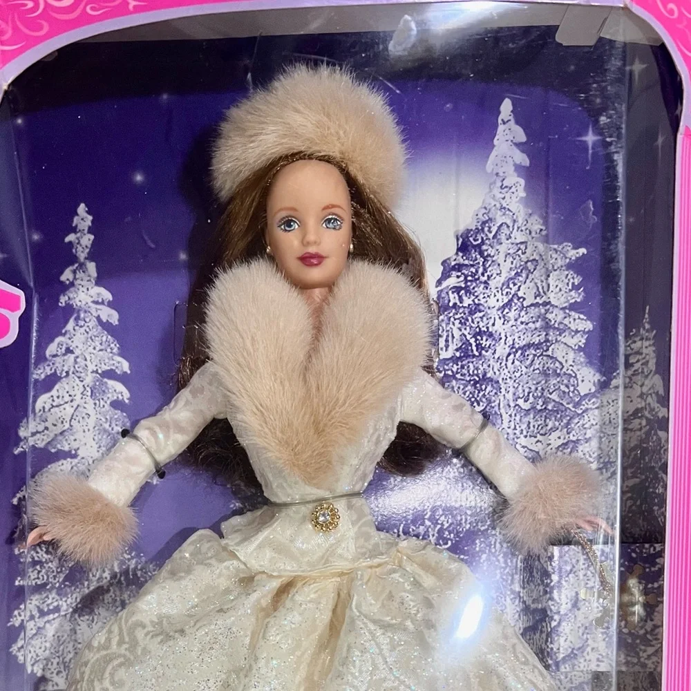 Barbie’s - Picture 7 of 7